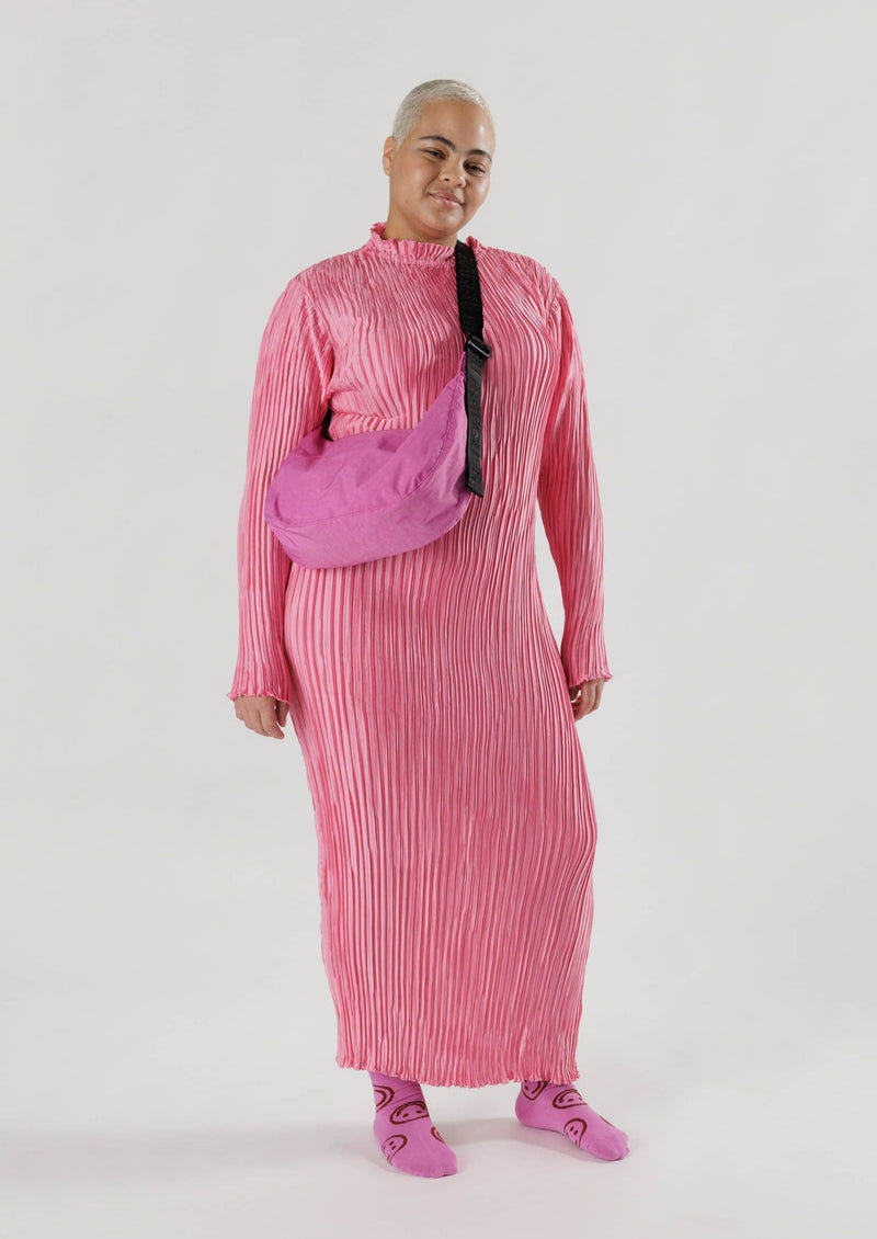 Baggu | Medium Nylon Crescent Bag | Extra Pink | Les Sol | Minneapolis Boutique