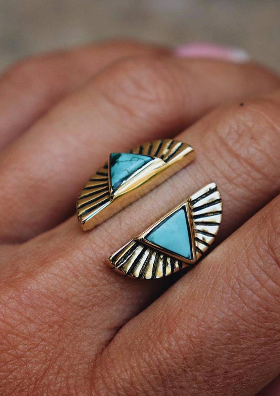 Bahgsu | Shape Shift Ring | Turquoise | Minneapolis | Les Sol